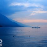 Jezioro Garda po zachodzie słońca